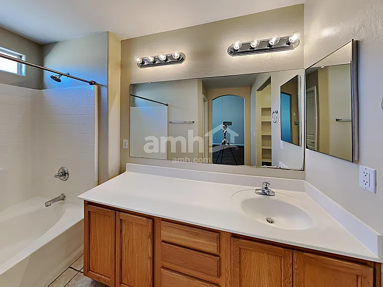 24160 W Lasso Ln — Photo 9