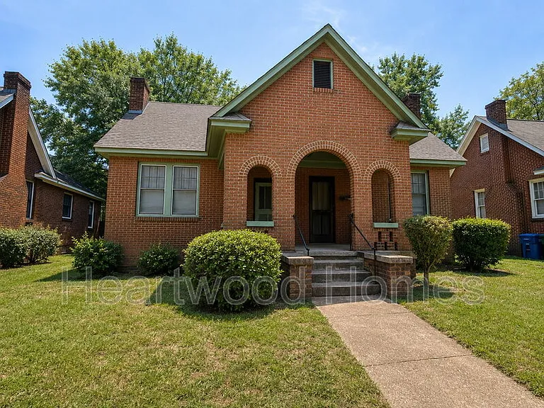 1408 Victoria St — Photo 30