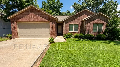 9 Burnham Dr Photo 1 9 Burnham Dr Photo 1