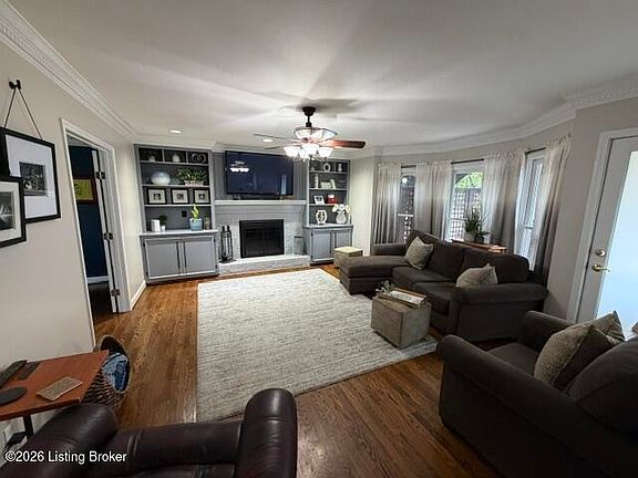 5th image of 9205 Felsmere Cir