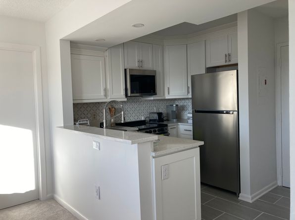 1600 Park Cir APT 1017