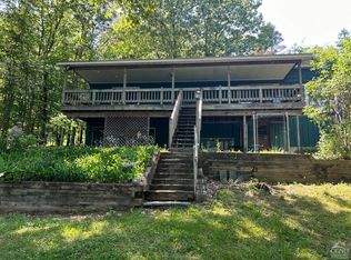 188 W Shore Dr, Valatie, NY 12184