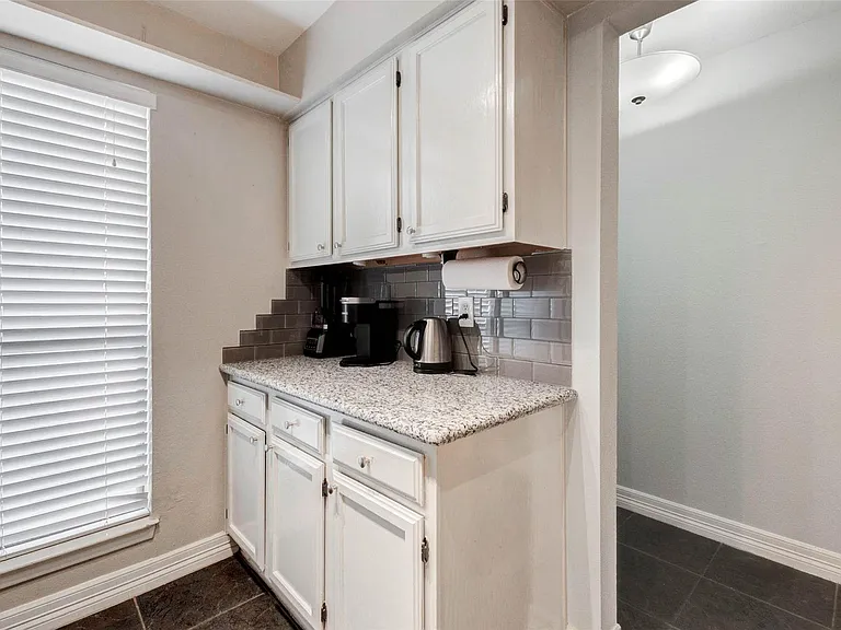 1212 Fairview Ave #A — Photo 2
