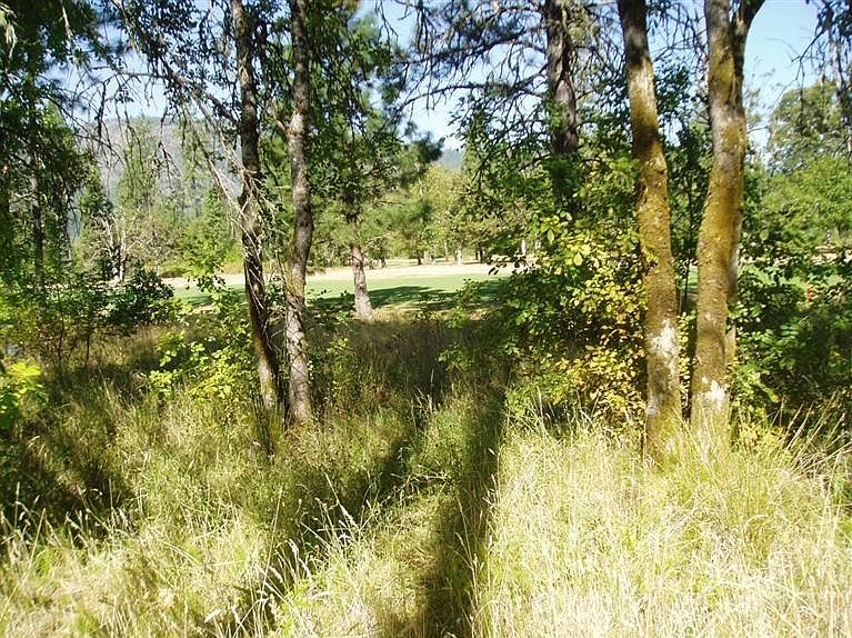 2nd image of 1372 Golf Club Dr