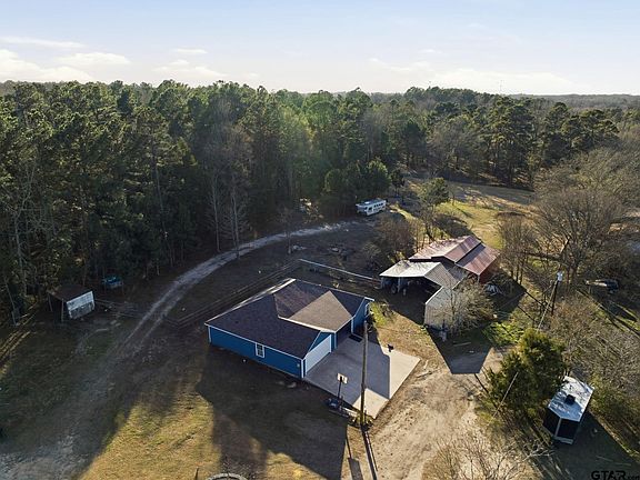 2nd image of 8261 County Road 381