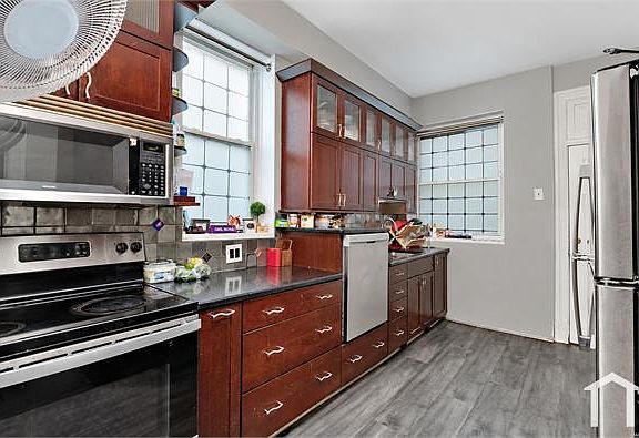 5th image of 5253 Cabanne Ave