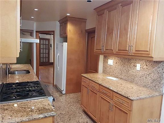 2nd image of 6221 Alderton St