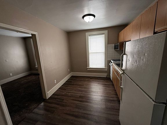 3rd image of 1209 Saint Marys Ave APT 4