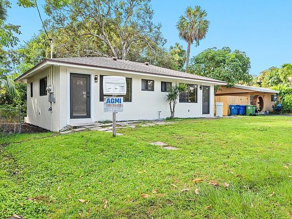 2nd image of 2890-2892 SW 17th Street