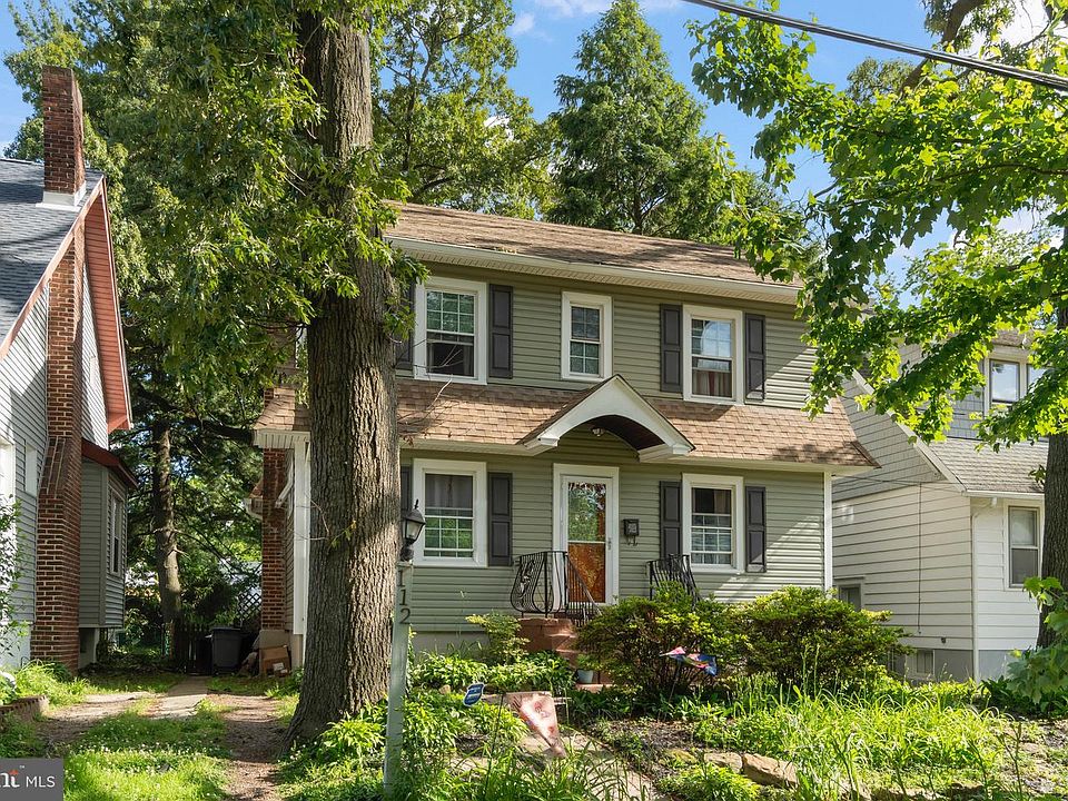 1st image of 112 Woodbine Ave