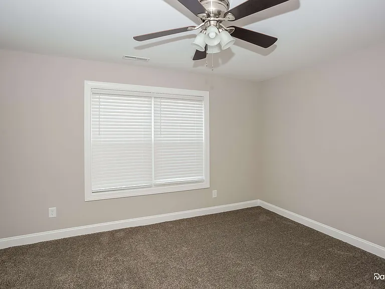 220 Arey Ave — Photo 8