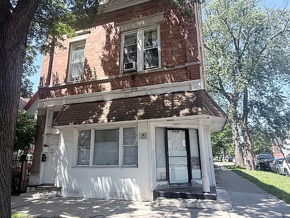 5th image of 3000 S Kedvale 1st Floor Rear Chicago