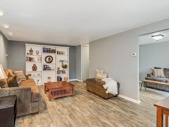 3rd image of 215 Birchwood Rd #215