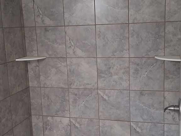 5th image of 2338 Ada St