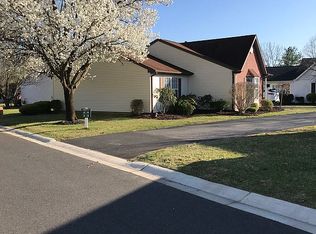 8 Edgeware Close, Freehold, NJ 07728