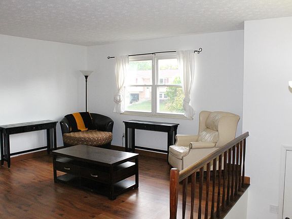 5th image of 1415 Hazelgrove Dr