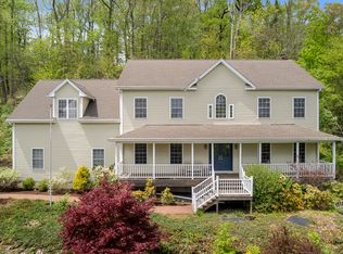 708 Totoket Rd, Northford, CT 06472