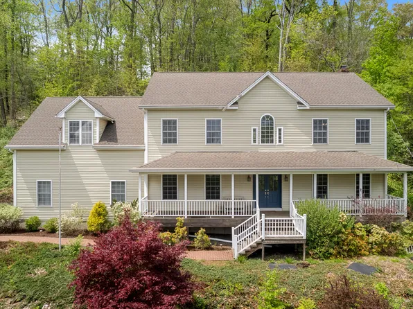 708 Totoket Road, North Branford, CT 06472