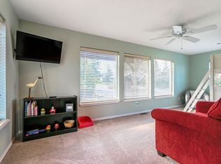 1381 Sunset Rd #ID1247387P, Hood River, OR 97031