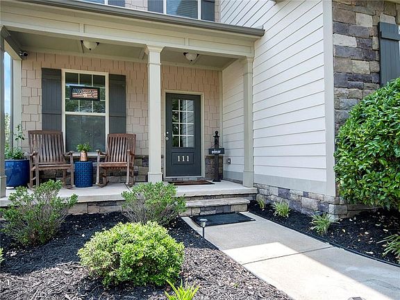 2nd image of 111 Waltzing Vine Ln