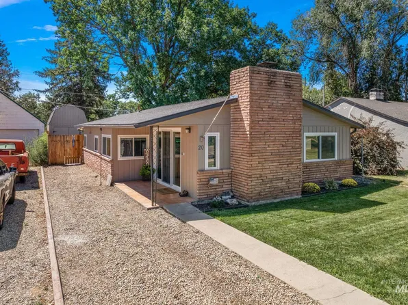 20 E Oregon Ave, Homedale, ID 83628