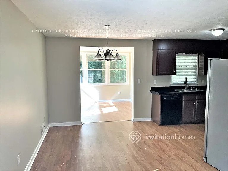 2711 Spring Ridge Cir — Photo 5