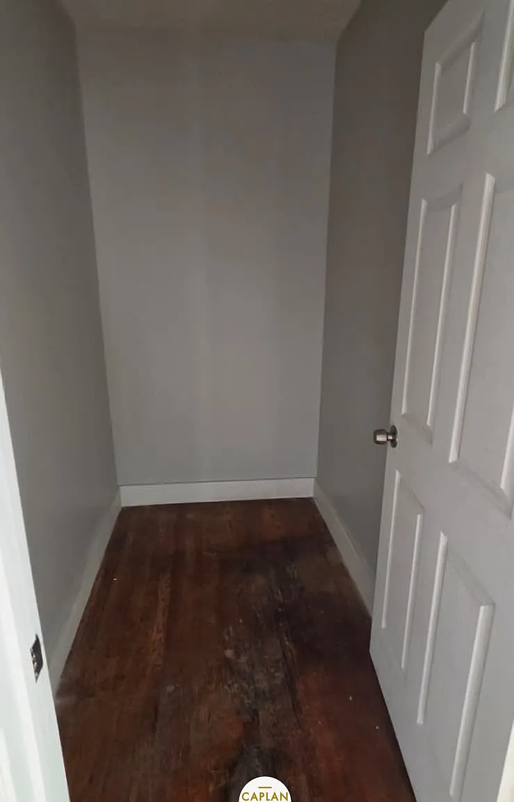 5 bed, $3,350 — Photo 4
