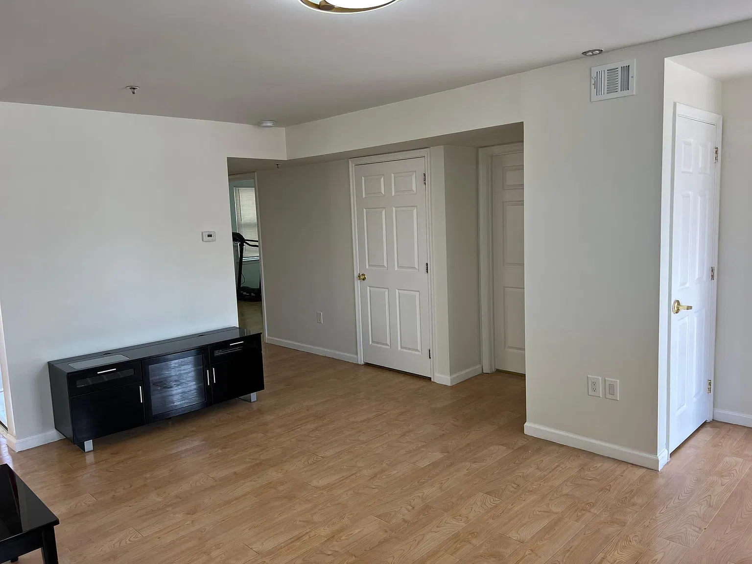 903 Wood St — Photo 2