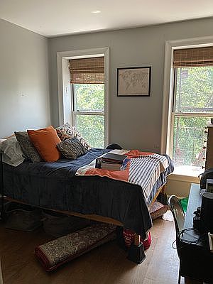 3rd image of 164 Hart St #2