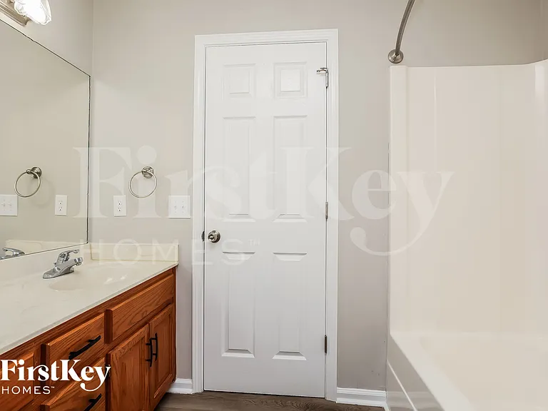 105 Lisa Cir — Photo 14