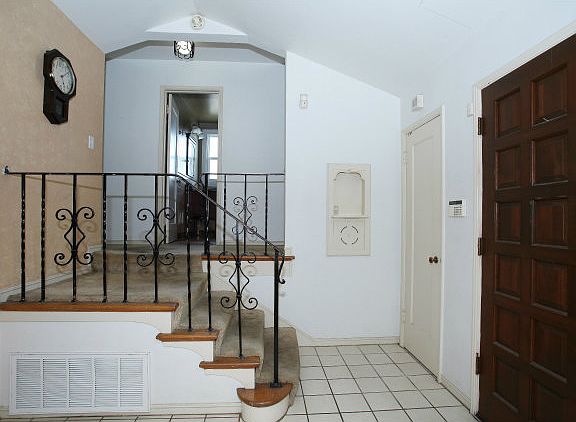 2nd image of 432 Lux Ave
