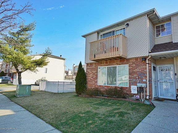2nd image of 267A Bruckner Ave