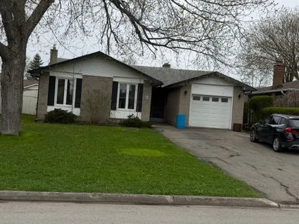 10 Donlea Dr, Pt Colborne, ON L3K 4W9