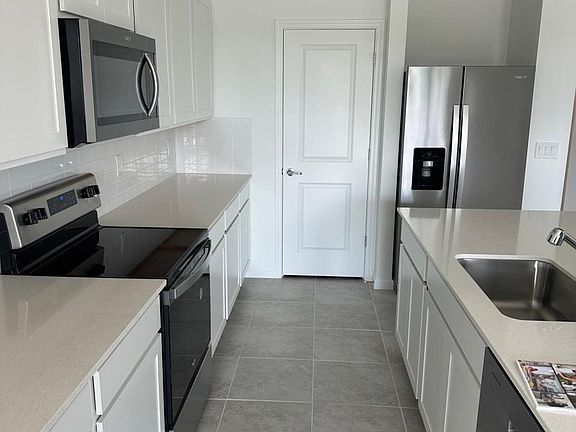 4th image of 1541 Fells Cove Lane Cpe Unit 1