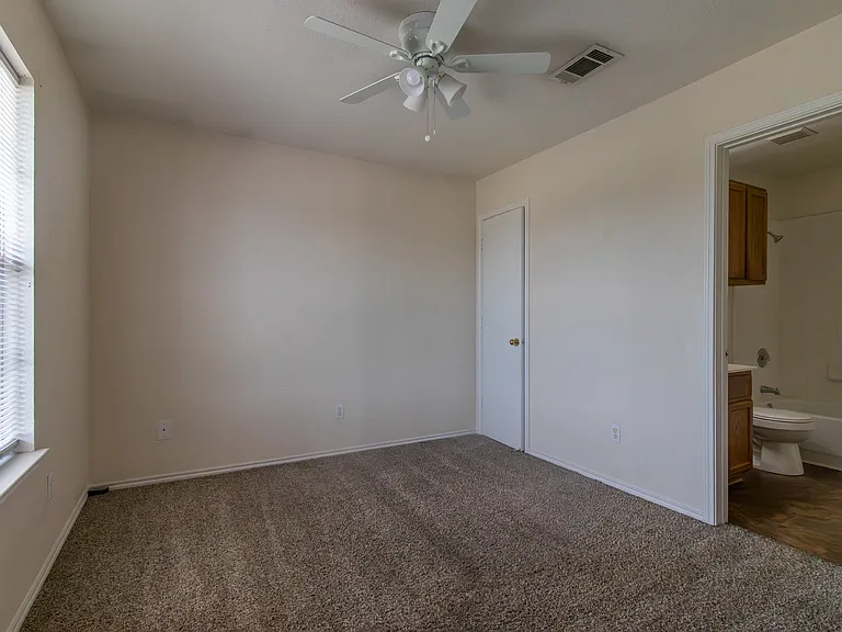 5710C Greengate Dr — Photo 21