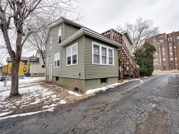 426 N Lake St #3, Aurora, IL 60506