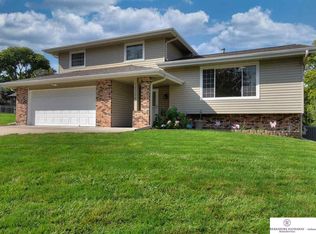 16324 Shirley St, Omaha, NE 68130