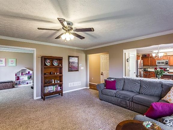 5th image of 1037 Vero Ct