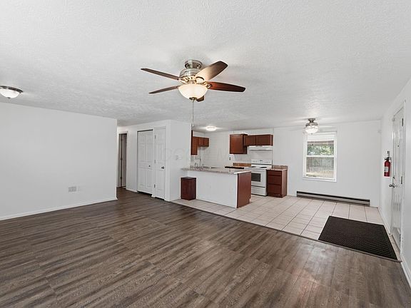 4th image of 1565 Rock Creek Dr