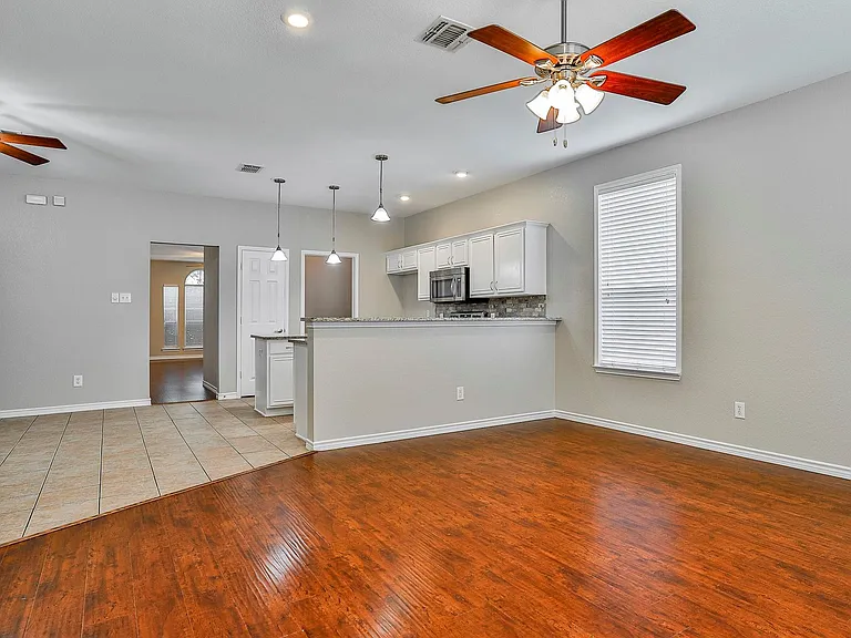 8705 Sumter Way — Photo 15