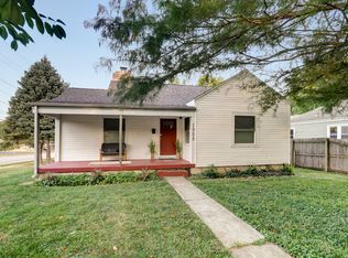 1988 E Cherry Street Ct, Springfield, MO 65802