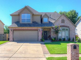 3021 W Oakland St, Broken Arrow, OK 74012