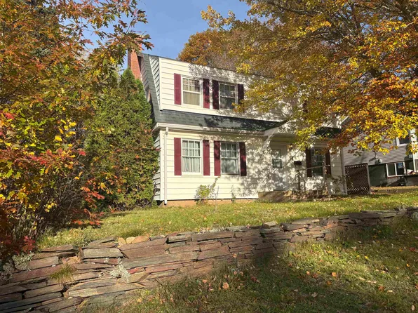 54 Glenview Ave, Kentville, NS B4N 2R7