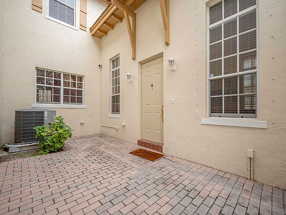 3rd image of 2500 NW 4th Street