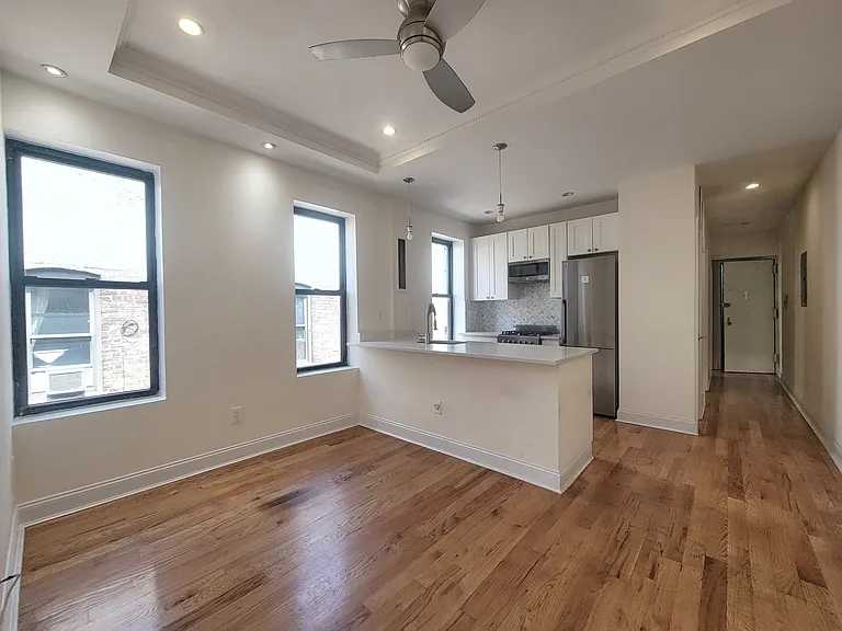 3147 Broadway #7 — Photo 1
