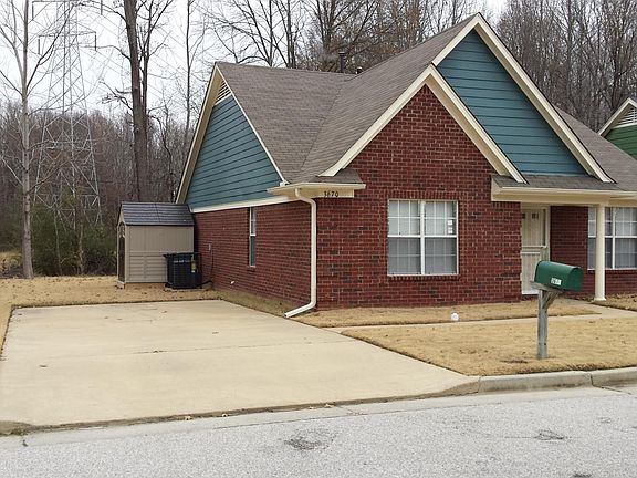 3670 Jireh Dr - side view