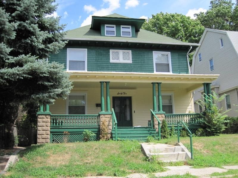 1st image of 62 N MAPLE AVE