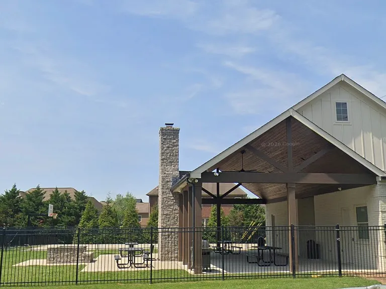 3020 Yellow Brick Ct — Photo 39