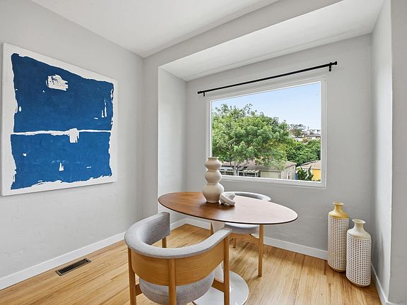 5th image of 3542 Poe St