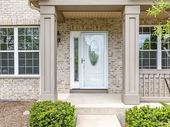 2nd image of 9431 Diana Ln
